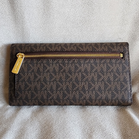 MICHAEL KORS Jet Set Travel Large Trifold Wallet - Picture 3 of 7